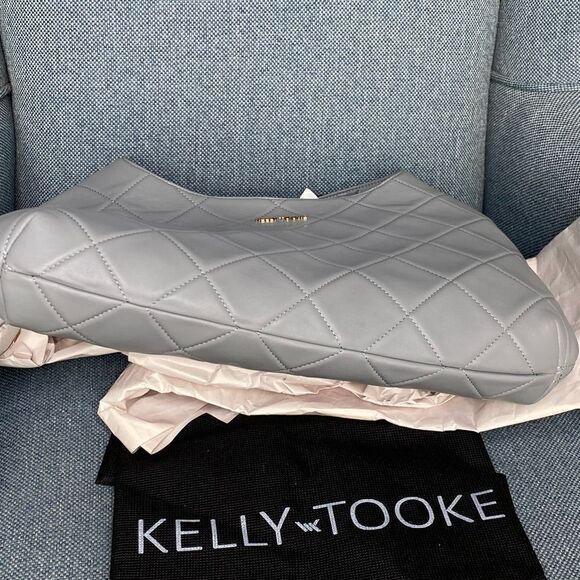 Kelly Tooke Medium Vivi Shoulder Bag (Quilted Gray) - Picture 9 of 11